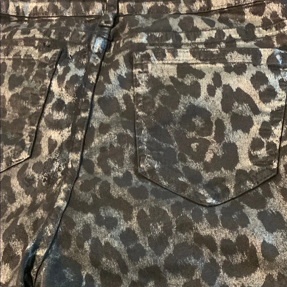 Gray and Black Skinny Jeans with Leopard Print